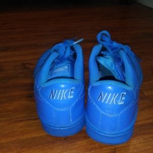 Blue nike sneakers-6y